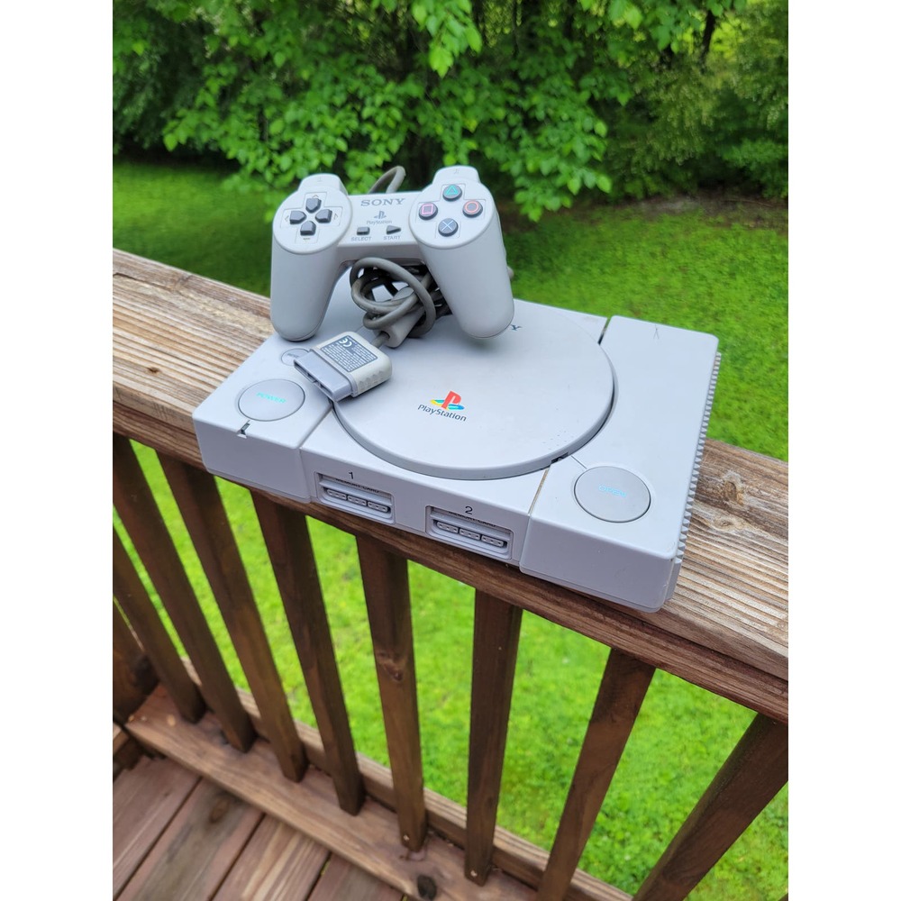 Sony PlayStation PS1 Console with Game Controller TURNS ON/Gameplay Not Tested